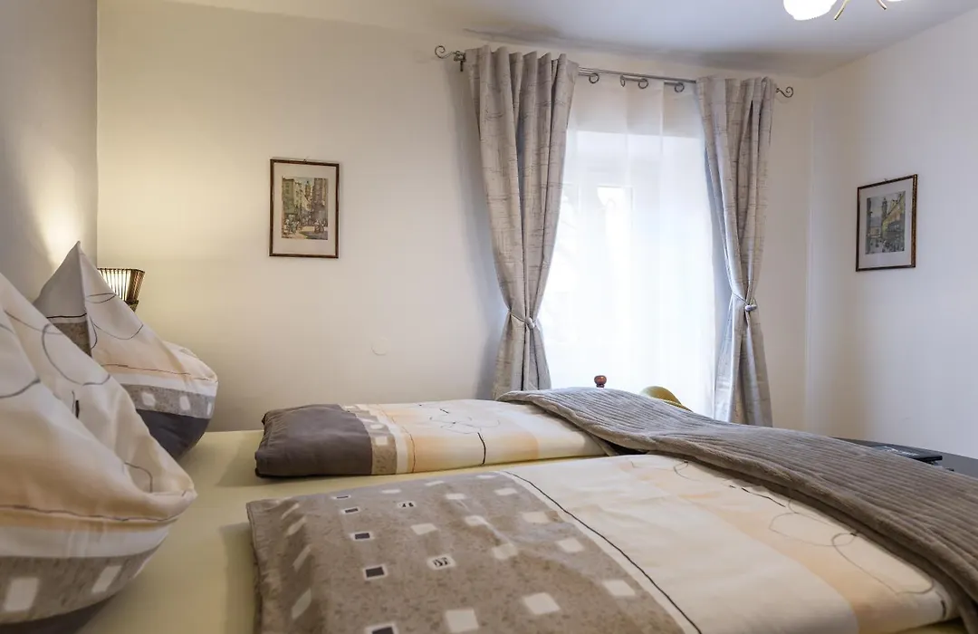 Hotel Austria-1